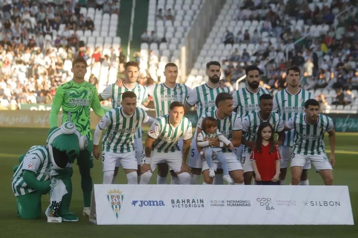 Equipo titular del Córdoba CF que empató este viernes en El Arcángel ante el Mirandés.