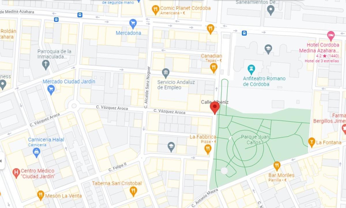 El icono rojo señala la calle Albéniz, donde se ha registrado el incendio de un contenedor esta noche.