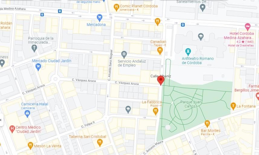 El icono rojo señala la calle Albéniz, donde se ha registrado el incendio de un contenedor esta noche.