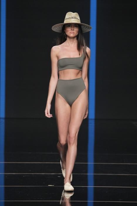 Gran Canaria Swimwear Fashion Week 2018 | Desfile Basics Not Basic