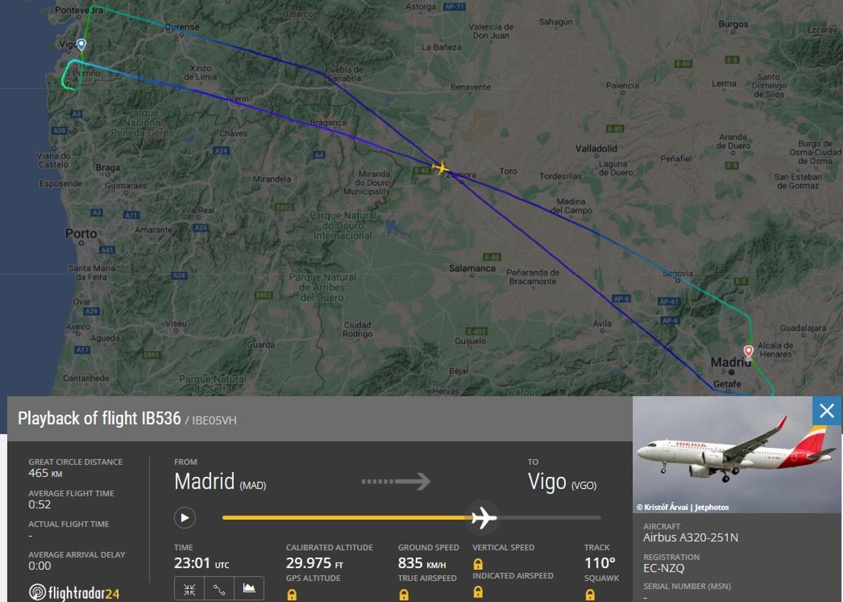 El avión de Iberia afectado por el temporal fue el último de ayer que cubría el trayecto entre Madrid y Vigo.