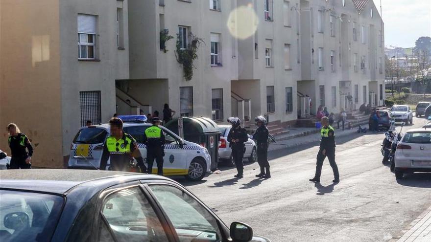 La policía investiga un tiroteo en la barrida pacense de Cerro de Reyes