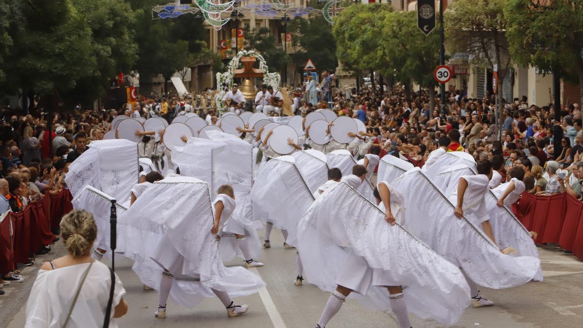 Bailarines del Ballet Master de Ontinyent.