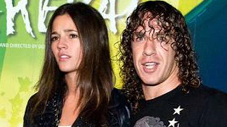 Malena Costa y Carles Puyol en una fotografía reciente.