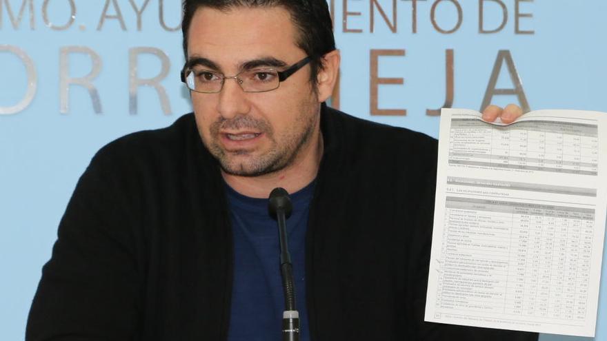 El concejal Víctor Ferrández ayer