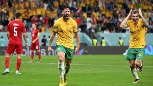 Australia - Dinamarca | El gol de Leckie