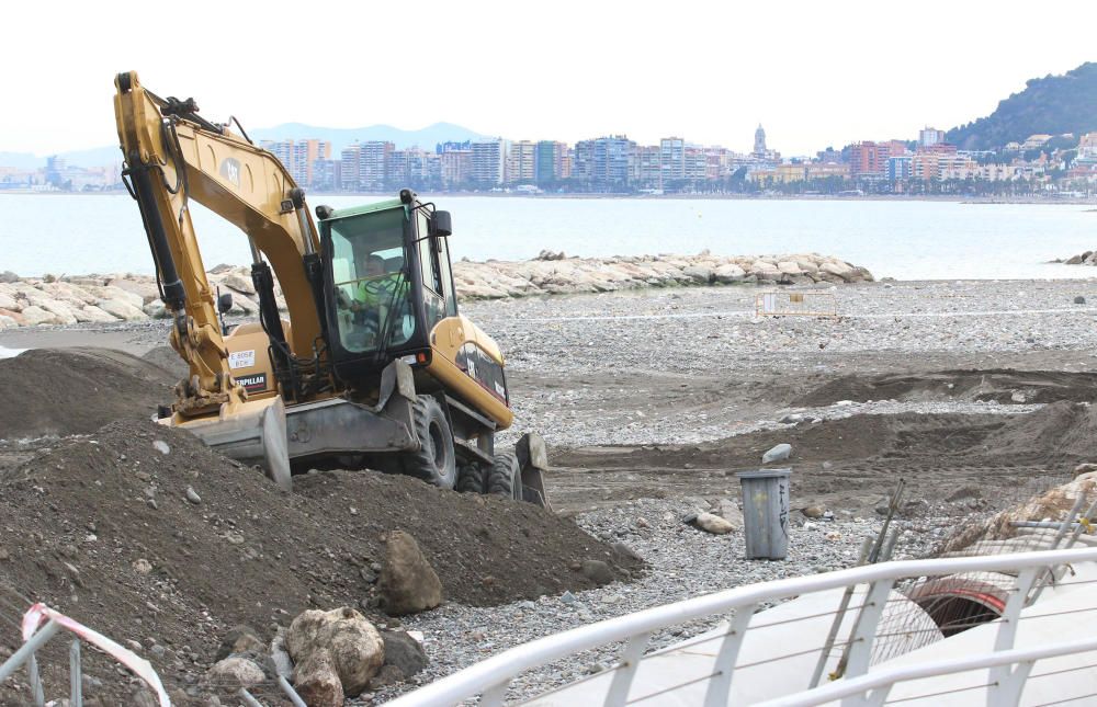 Málaga arregla sus playas tras el temporal