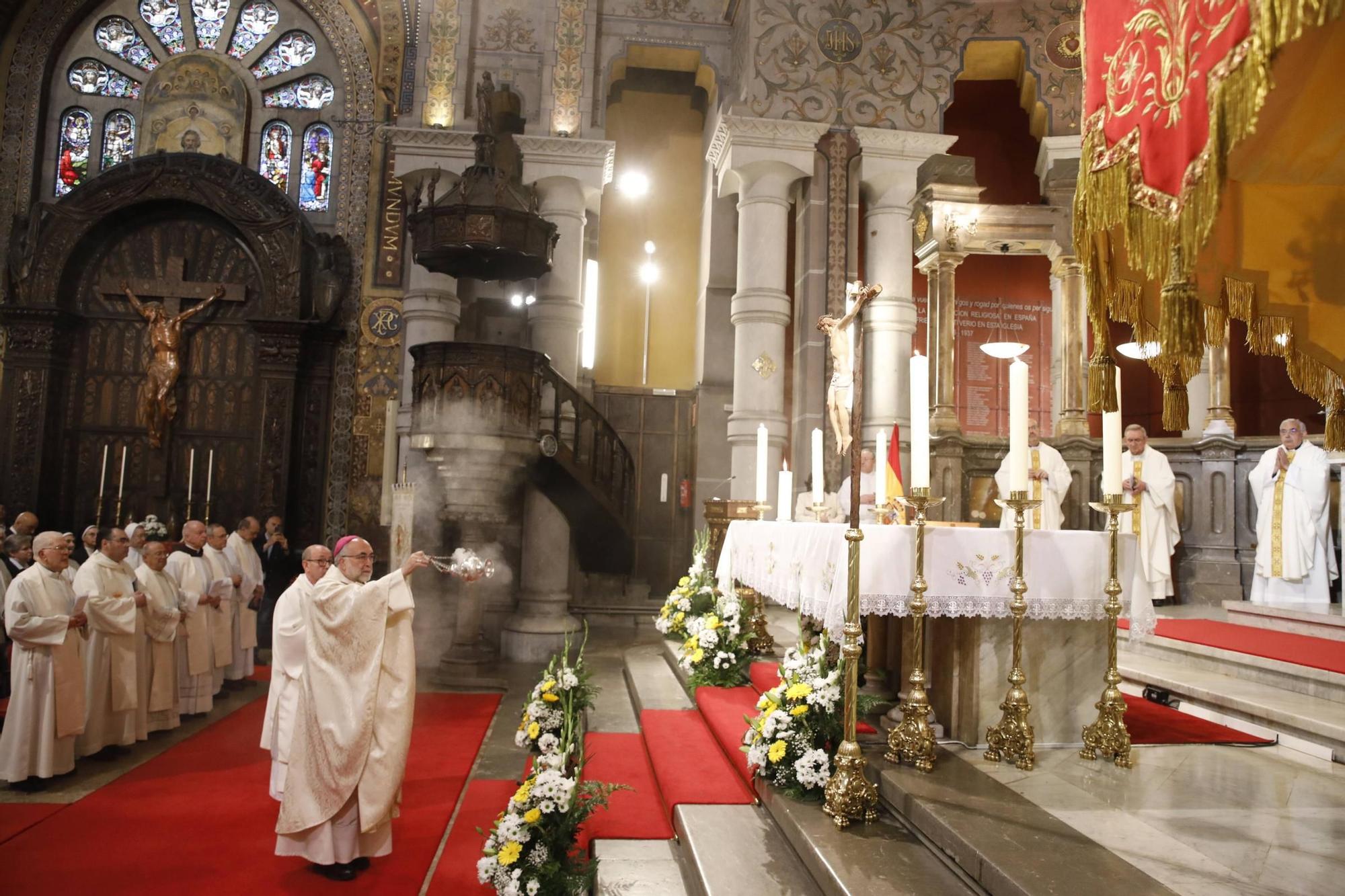 Así fue la celebración del centenario de la Basílica del Sagrado Corazón de Gijón (en imágenes)