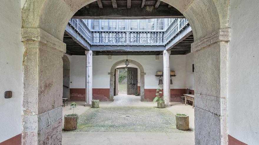 La casa más cara a la venta en Grado tiene ocho habitaciones y es una joya del siglo XVIII &quot;con alma&quot; en la zona rural del concejo