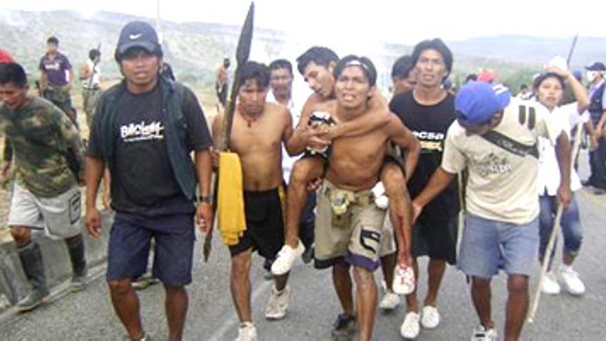 Decenas de muertos en los enfrentamientos entre la policía peruana e indígenas amazónicos
