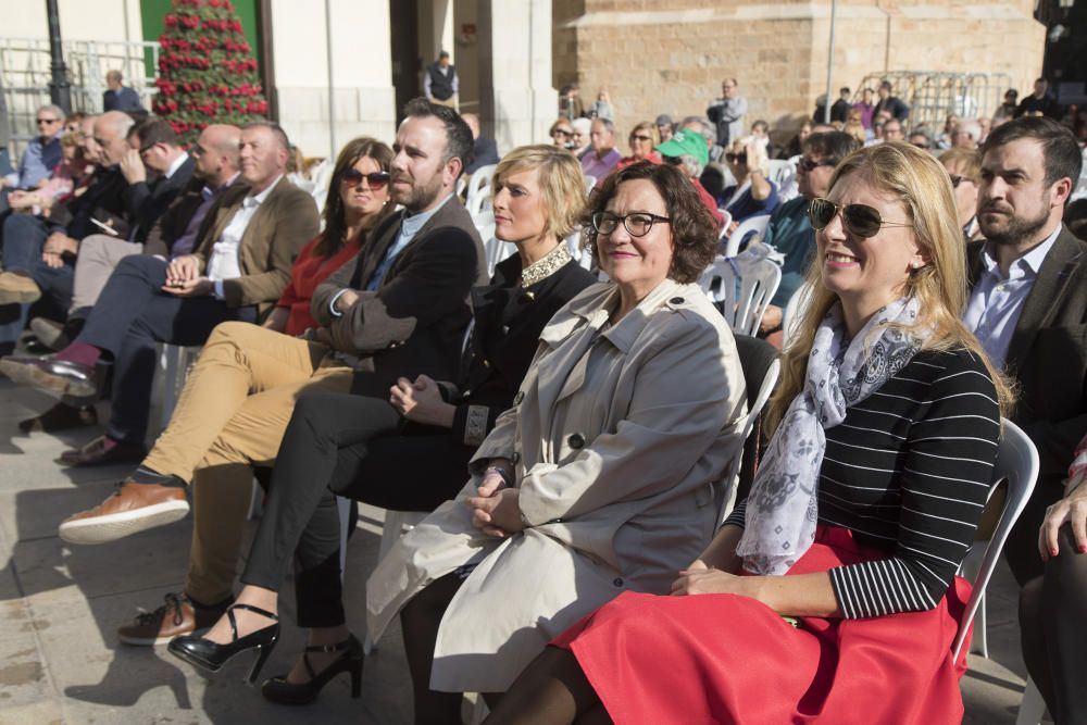 Avtos del Día de Constitución en la plaza María Agustina y plaza Mayor de Castelló