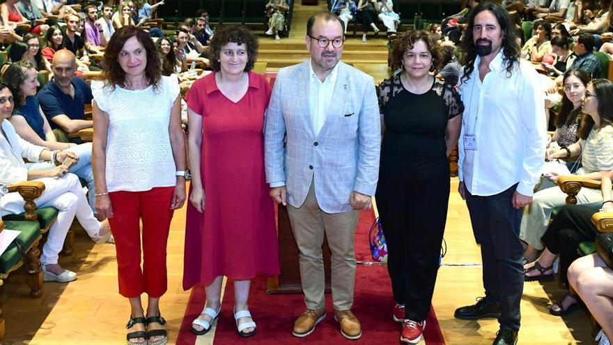 Por la izquierda, Mª Rosa Álvarez Prada, Goretti Sanmartín, Antonio López, María José Sampedro y Santiago Galdo, en la inauguración del congreso