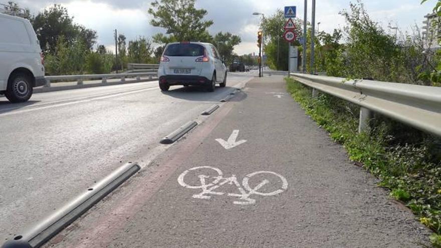 Figueres vol permetre que les bicicletes circulin per voreres i zones de vianants