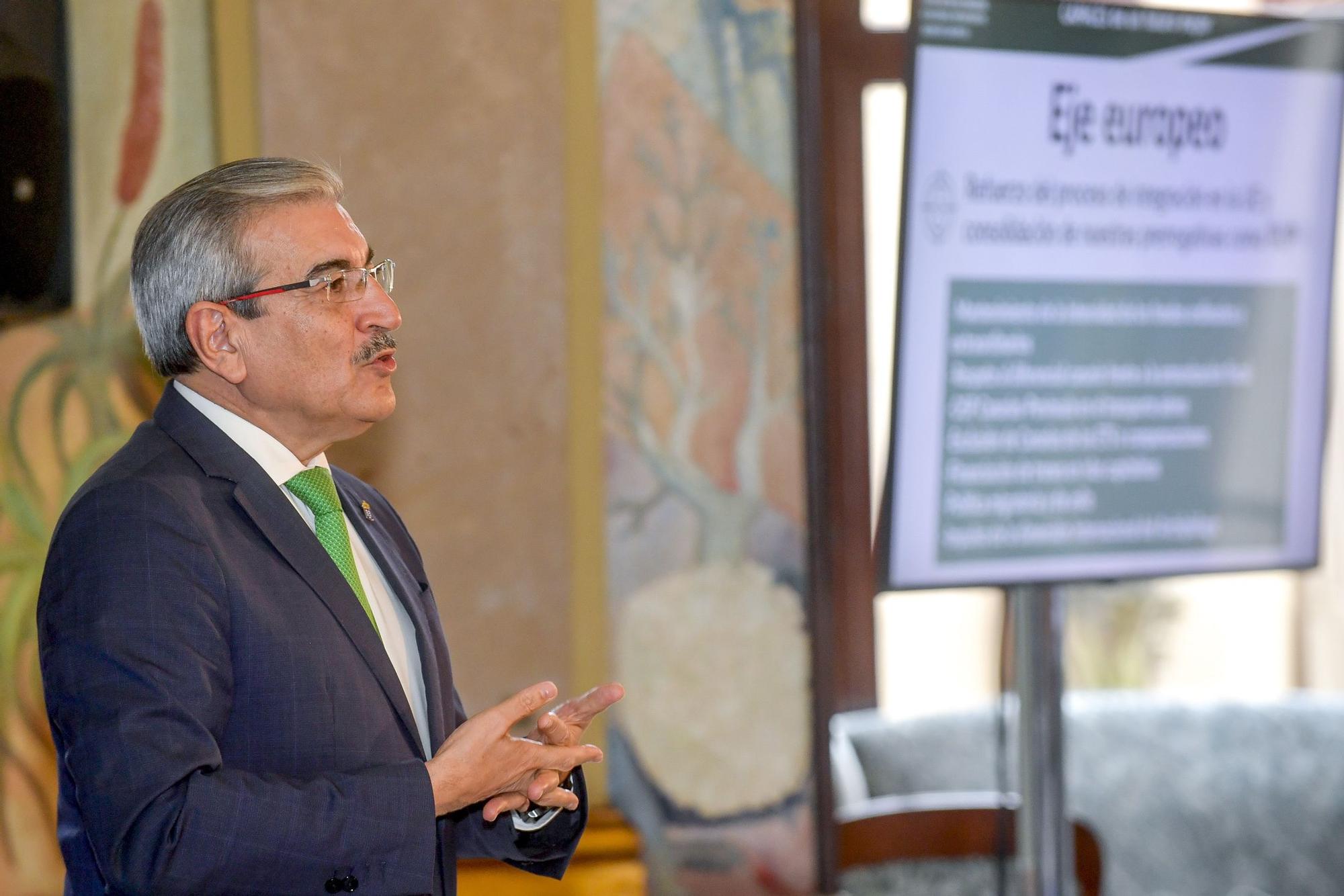 Román Rodríguez interviene en el Foro de Prensa Ibérica con la conferencia 'Capaces de un futuro mejor'