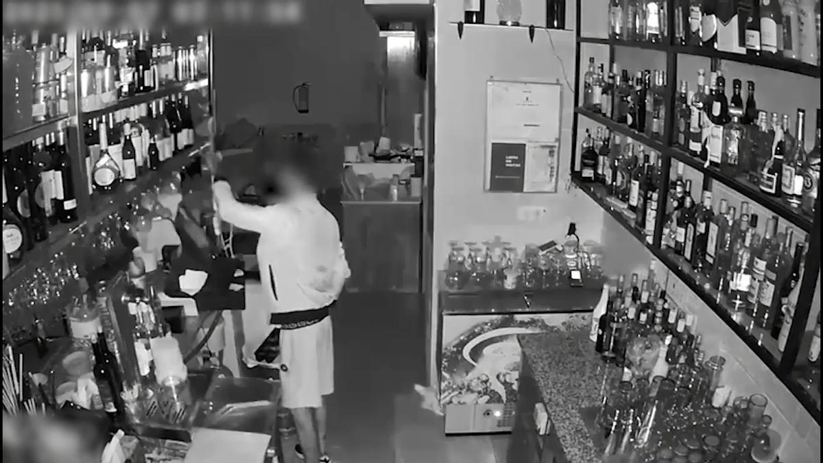 Robos grabados por las cámaras de seguridad en distintos establecimientos de Tenerife