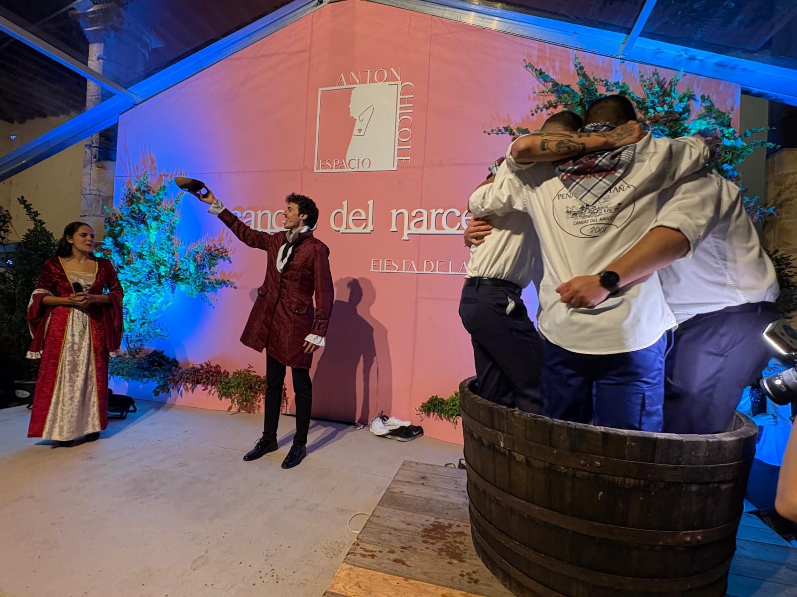 Así se vivió la recreación histórica de la pisada de la uva en la Fiesta de la Vendimia