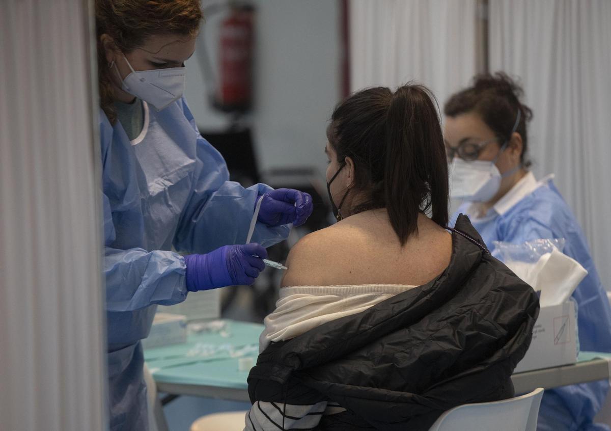 L’EMA torna a revisar els trastorns menstruals després de la vacuna de la covid