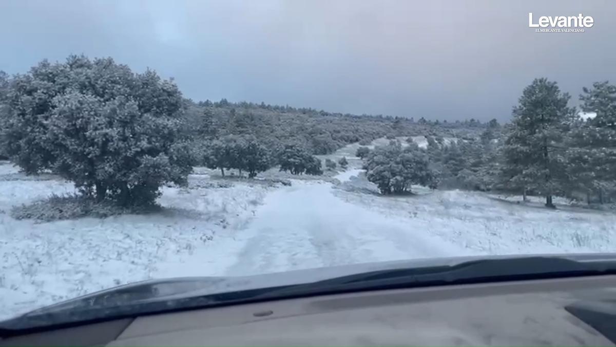 El Remedio, en Utiel, cubierto de nieve