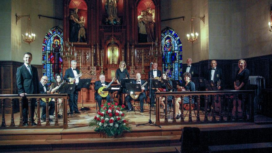 El concierto de &quot;La Rondalla&quot; en Toro, preludio de las fiestas