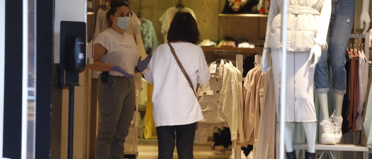 Apertura de una tienda de ropa en Avilés.