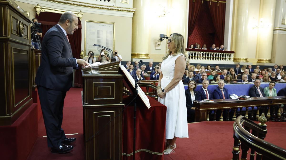 María Ángeles Luna ha sido elegida secretaria tercera de la mesa del Senado.