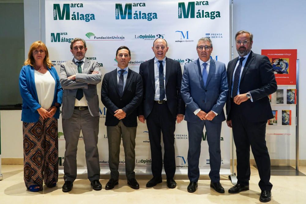 Foto de familia antes de la celebración del III Marca Málaga.