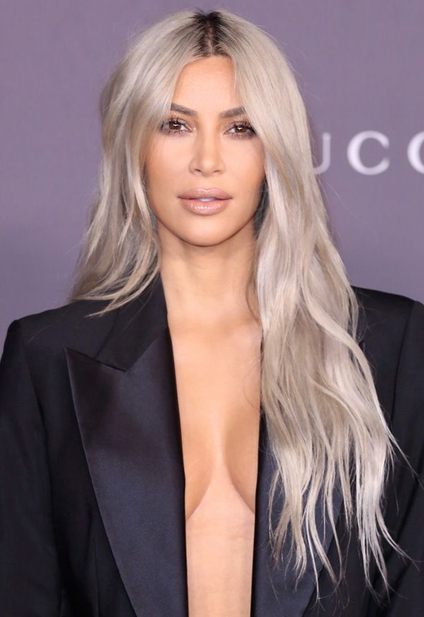 Kim Kardashian o cómo aplicar correctamente el iluminador