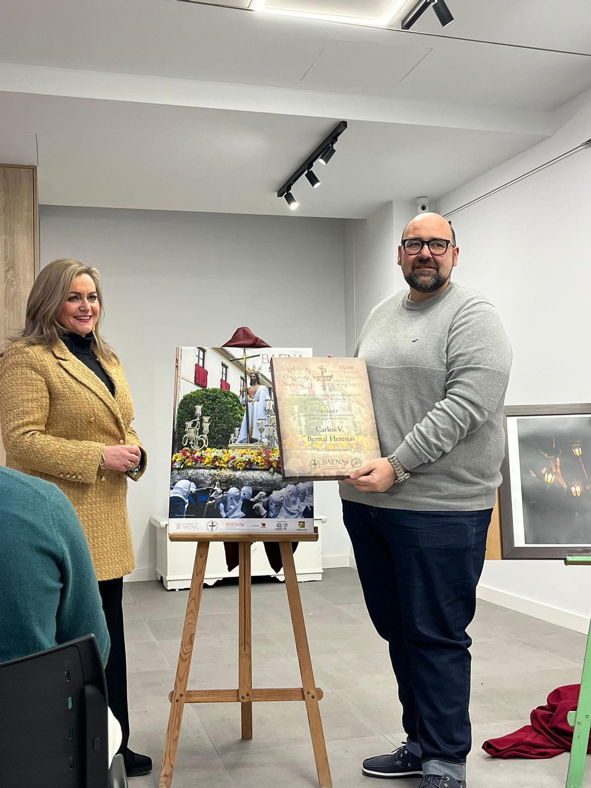 Carlos V. Bernal, autor de la foto que será cartel de la Semana Santa de Baena.