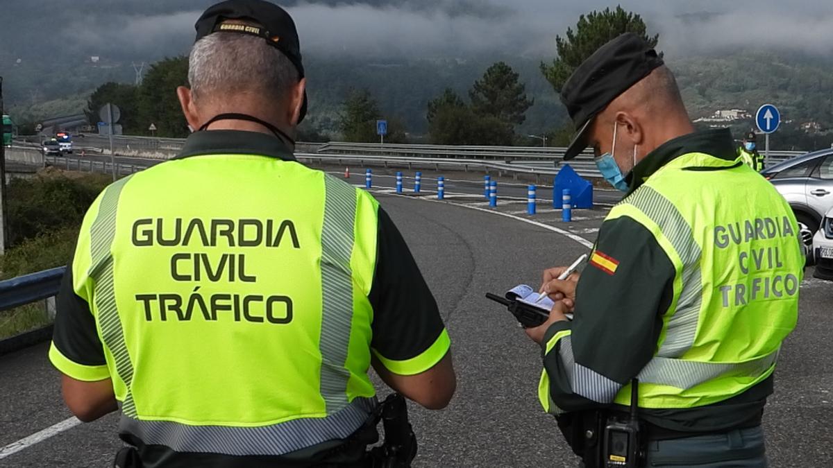 accidente-de-tr-fico-en-carballo-muere-un-joven-tras-volcar-el-coche
