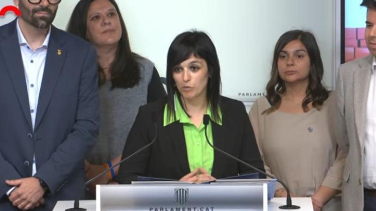Sílvia Orriols en la compareixença de premsa al Parlament