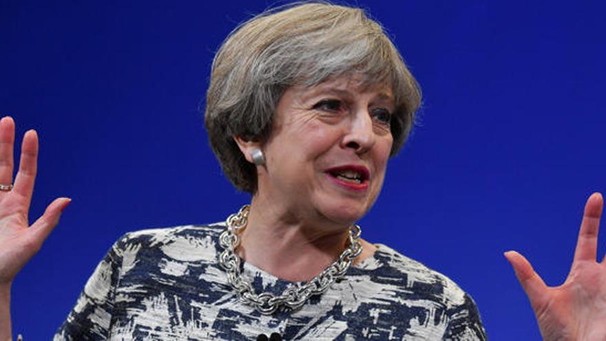 Theresa May, durante un discurso en campaña electoral