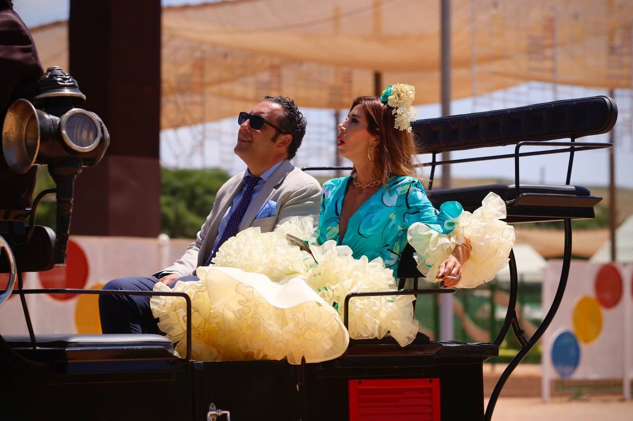La Feria de Córdoba en imágenes: un martes para tomárselo sin prisas en El Arenal