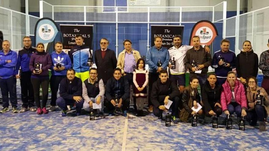 Campeones en pádel y en solidaridad