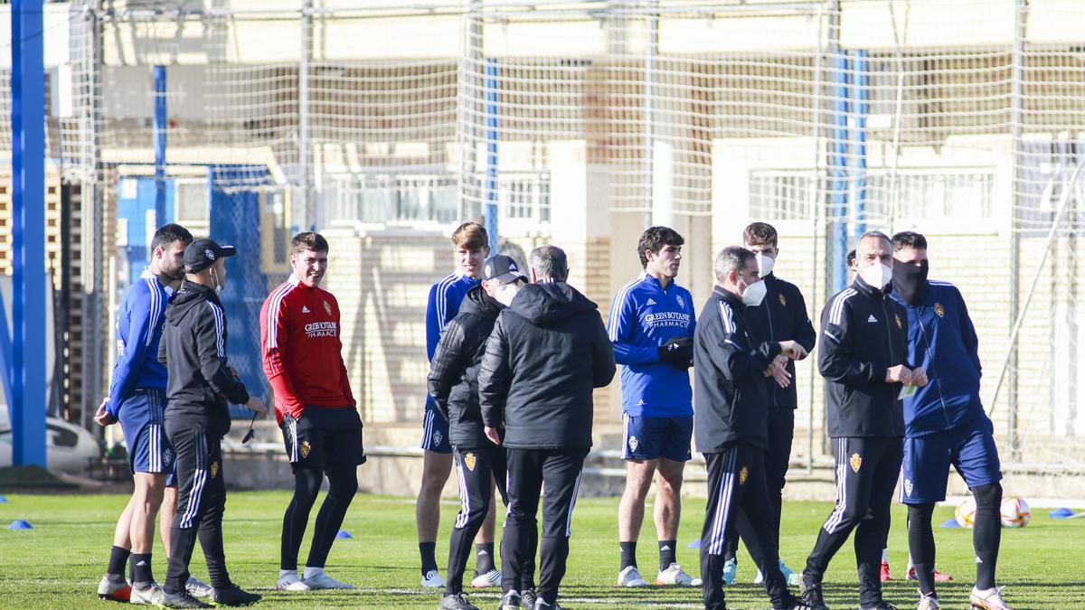 Un momento antes del inicio de un entrenamiento en el Zaragoza.