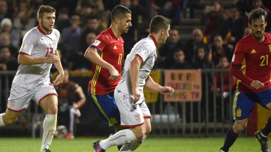 Los canarios Vitolo y David Silva en el España-Macedonia del sábado