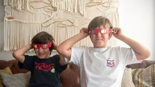 La fiebre por el supereclipse también llega a los niños: "¿Me tendré que ir a dormir si se hace de noche?’”