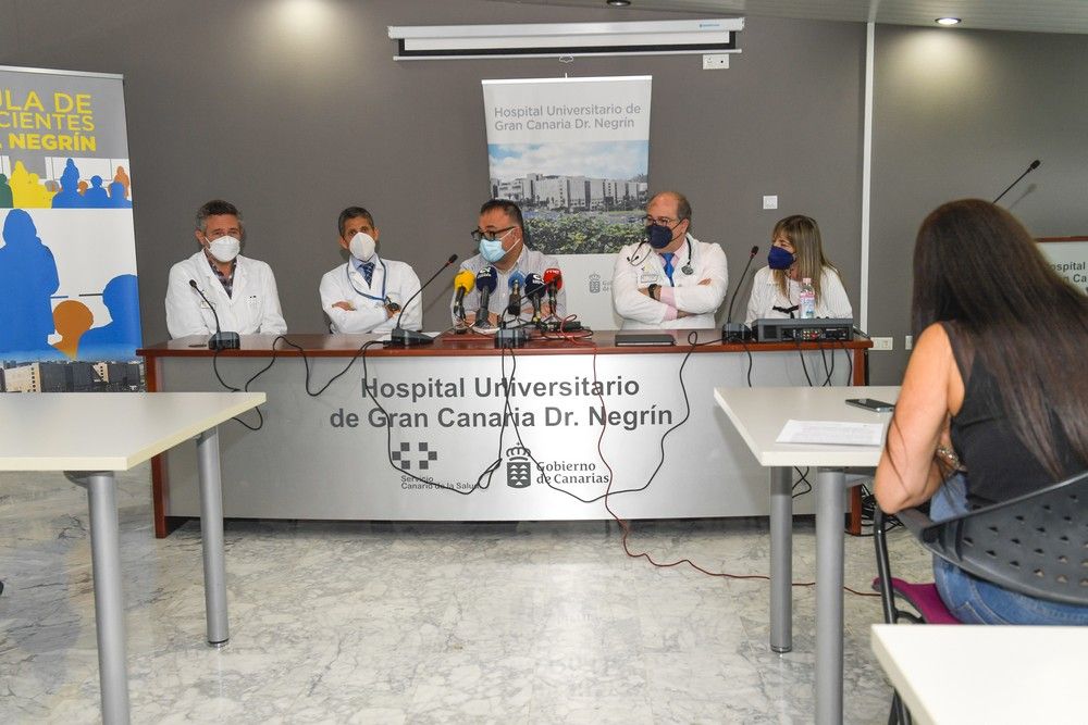 Un grupo de profesionales del Doctor Negrín implanta el primer sistema de corazón artificial ambulatorio en Canarias