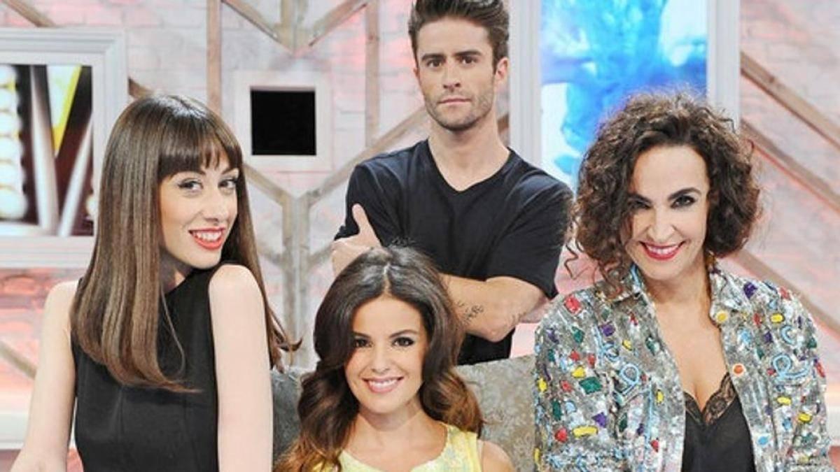 La presentadora y los jueces del programa 'Cámbiame'