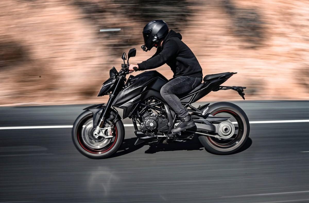 Voge 125RS: Más grande, más madura y más tecnológica