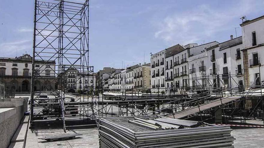 Womad prepara su maquinaria para ofrecer en Cáceres diecisiete conciertos en tres días