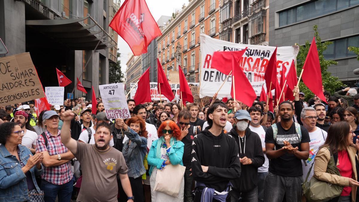 DECRETO MARICARMEN | El Congreso desahucia las esperanzas de los protestantes por la vivienda: «¡Huelga general ya!»