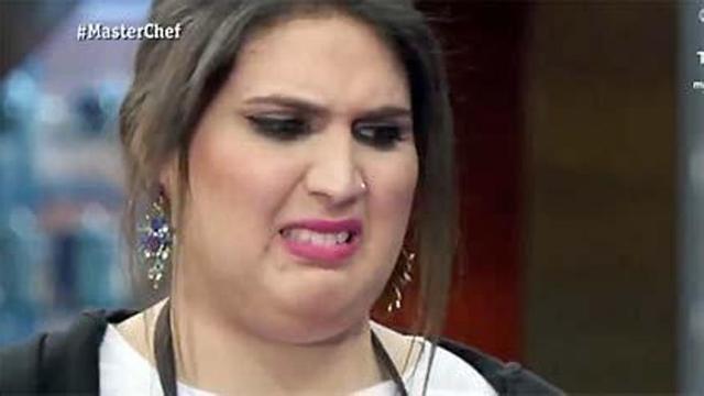 La cordobesa Saray presenta el peor plato de la historia de 'Masterchef', "pájaro muerto en lo alto de un plato"
