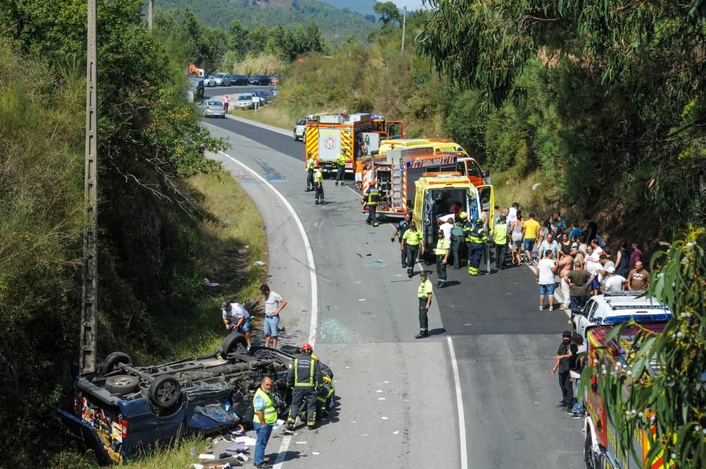 Tres heridos en un brutal accidente en uno de los principales accesos a Vilagarcía