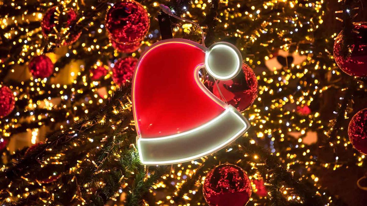 Ni Oviedo, ni Gijón, el pueblo más navideño de Asturias se prepara para su esperado  encendido de luces este puente: hórreos, cocheras y cuadras de Navidad