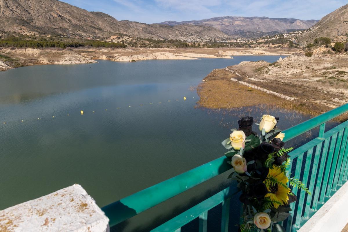 Estado del pantano del Amadorio esta semana, al 17 % de su capacidad