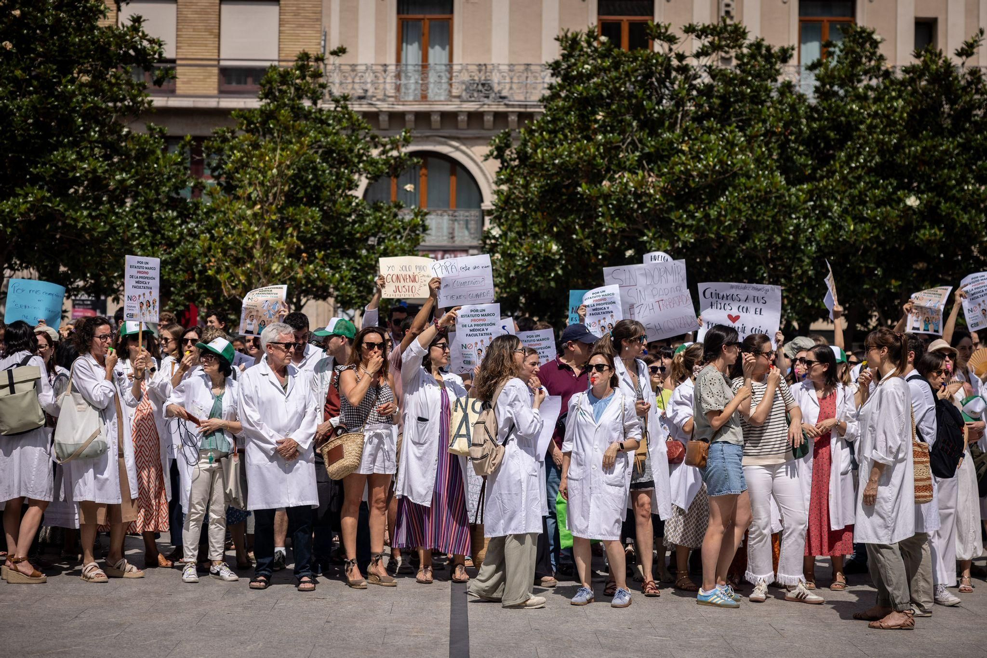 Huelga de médicos en Aragón contra la reforma del Estatuto Marco
