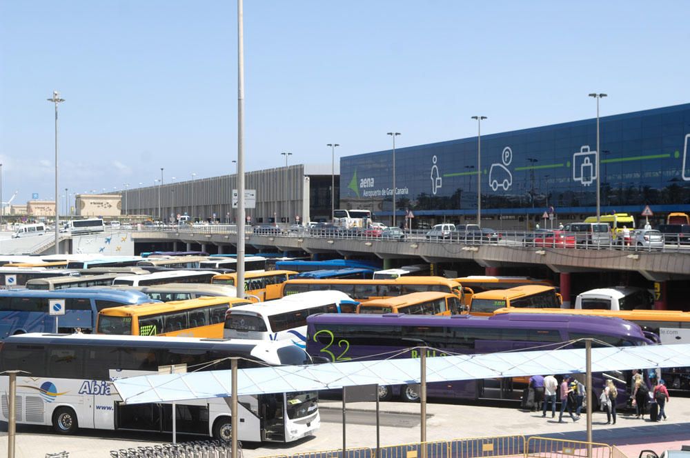 Llegada viajeros al aeropuerto de Gran Canaria