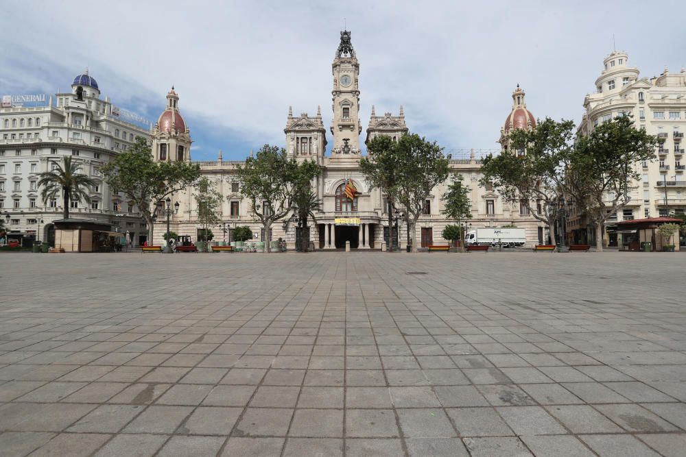 Primer fin de semana desde la peatonalización completa de la Plaza del Ayuntamiento.