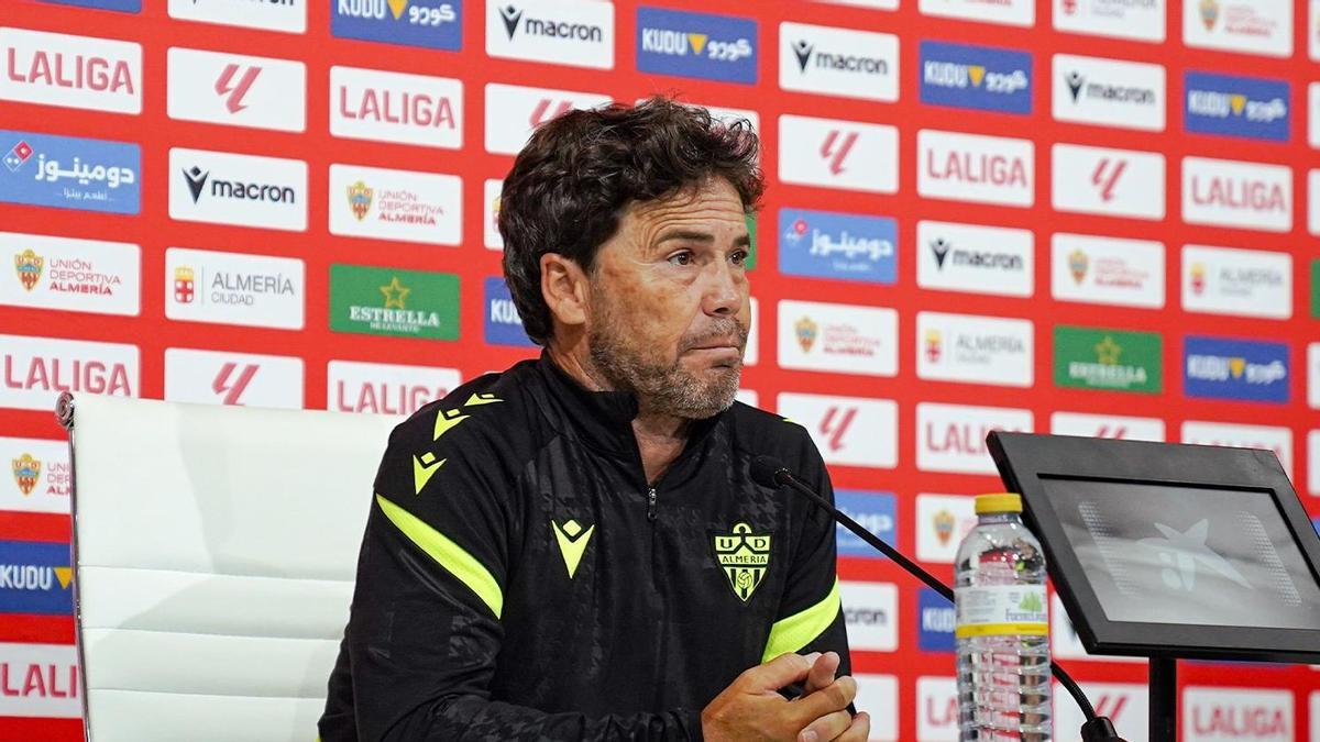 El Almería sentencia a Rubi tras perder el ascenso a Primera División y ya negocia con su revelo en el banquillo
