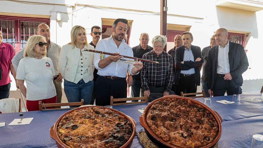 La Costra consigue reunir a cinco de los seis alcaldes vivos de la democracia